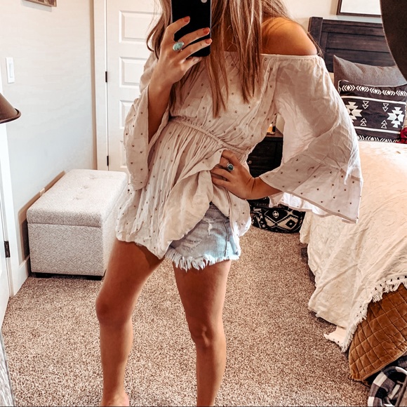Buckle Tops - Buckle Blouse